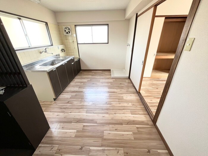 物件内観写真7　(居室)