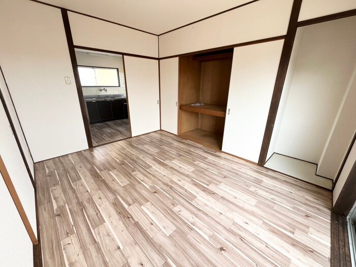 物件内観写真12　(居室)