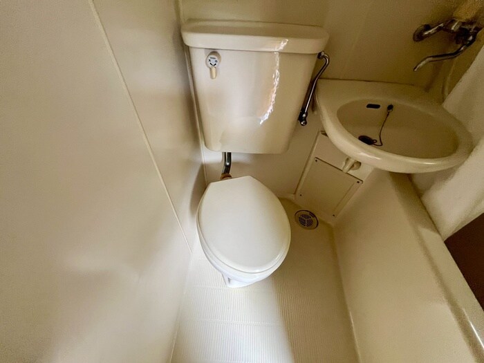 物件内観写真16　(トイレ)