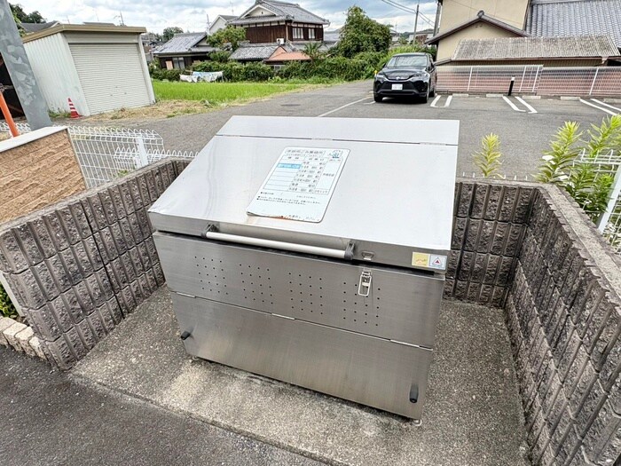 物件外観写真4　(建物設備)