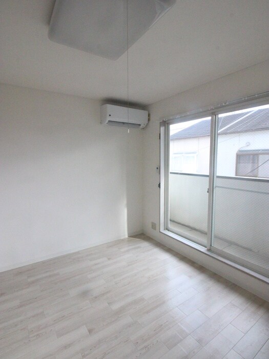 物件内観写真12　(居室)