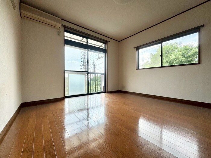 物件内観写真8　(居室)