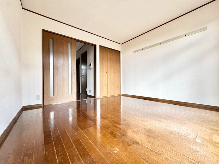 物件内観写真9　(居室)