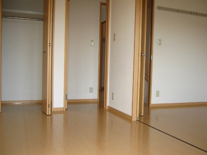 物件内観写真9　(内観写真)