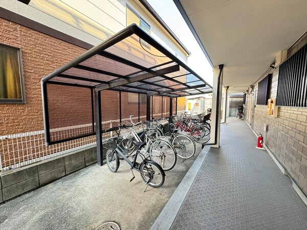 駐輪場