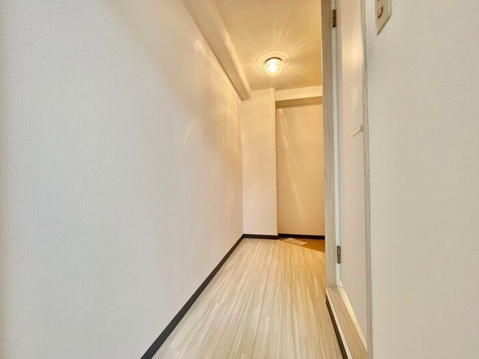 物件内観写真16　(廊下)