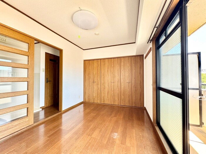 物件内観写真9　(居室)