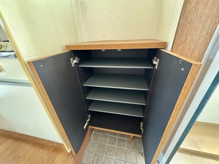 物件内観写真18　(靴箱)