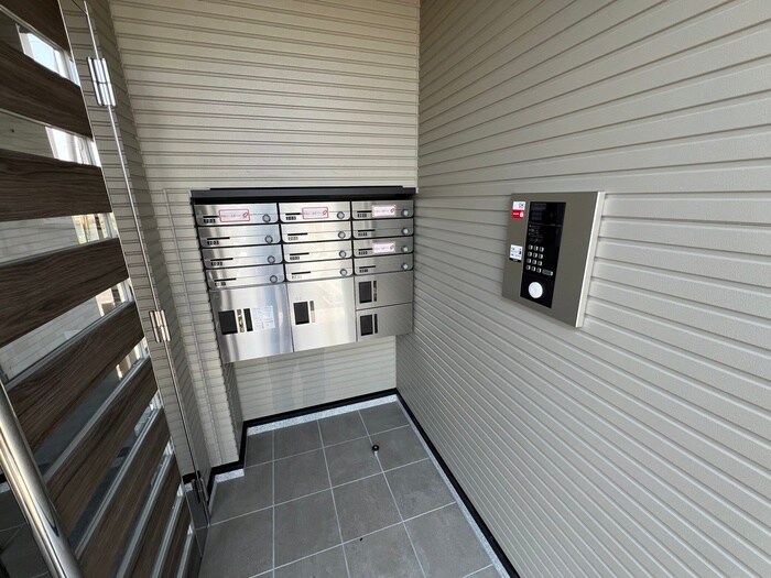 物件外観写真6　(建物設備)