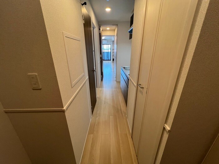 物件内観写真16　(廊下)