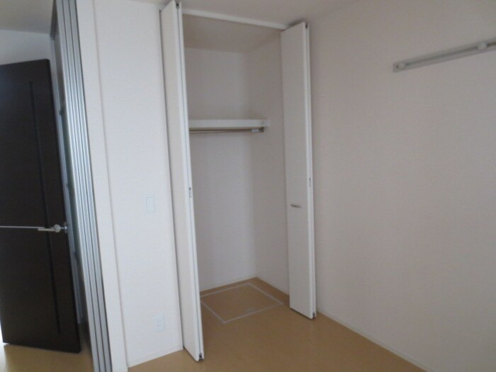 物件内観写真10　(収納)