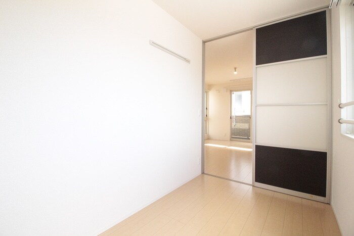 物件内観写真11　(居室)