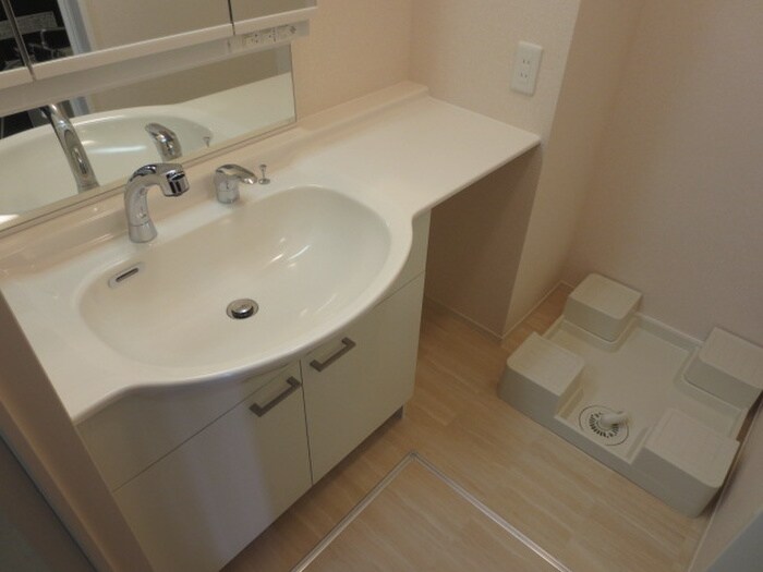 物件内観写真12　(洗面)