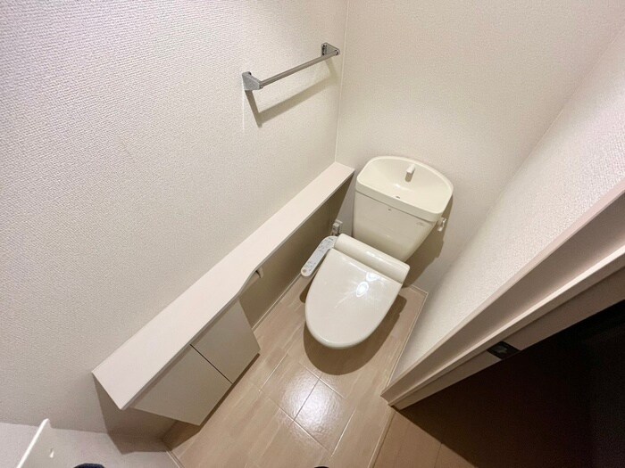 物件内観写真15　(トイレ)
