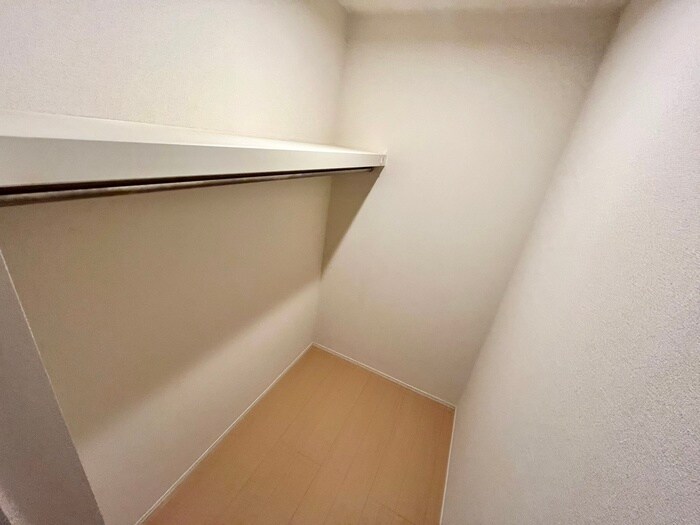 物件内観写真16　(収納)