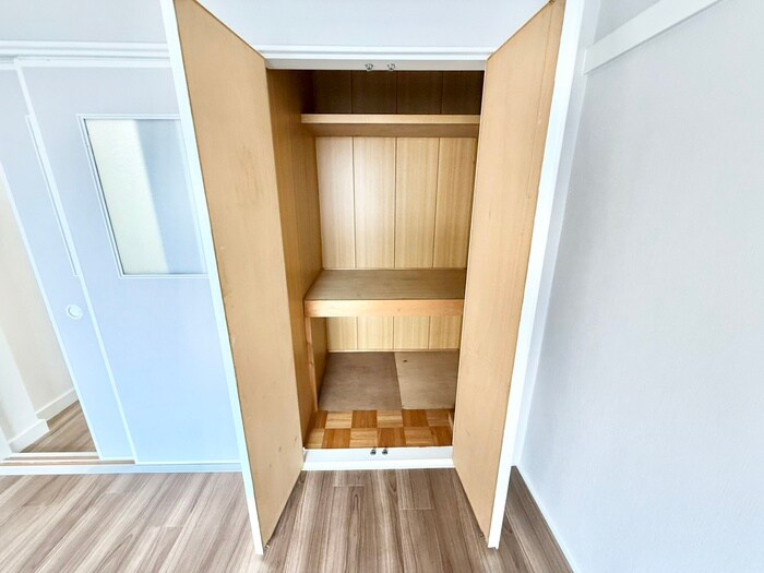 物件内観写真16　(収納)