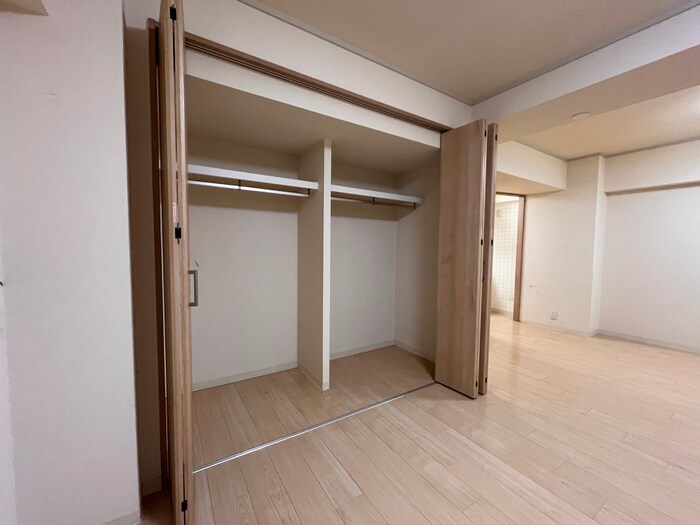 物件内観写真16　(収納)