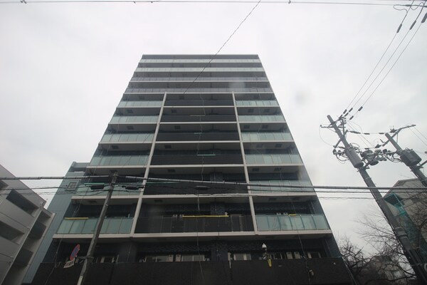 建築中