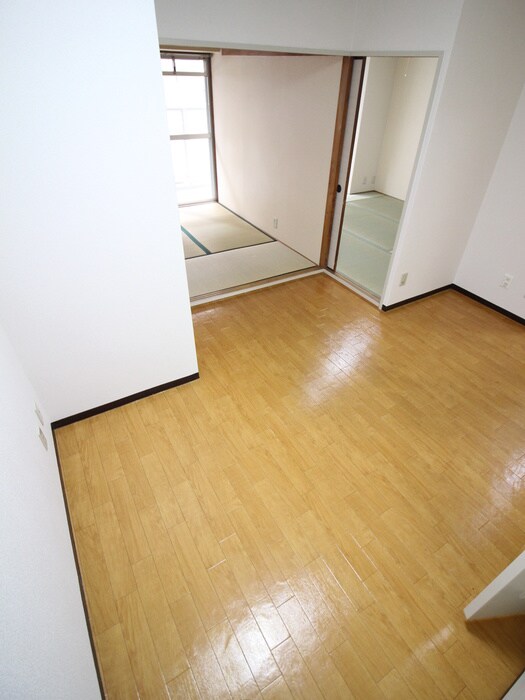 物件内観写真13　(居室)