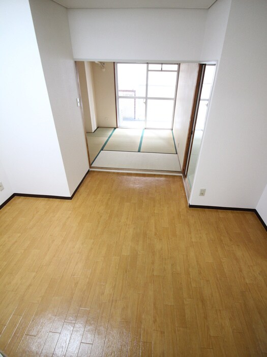 物件内観写真19　(居室)