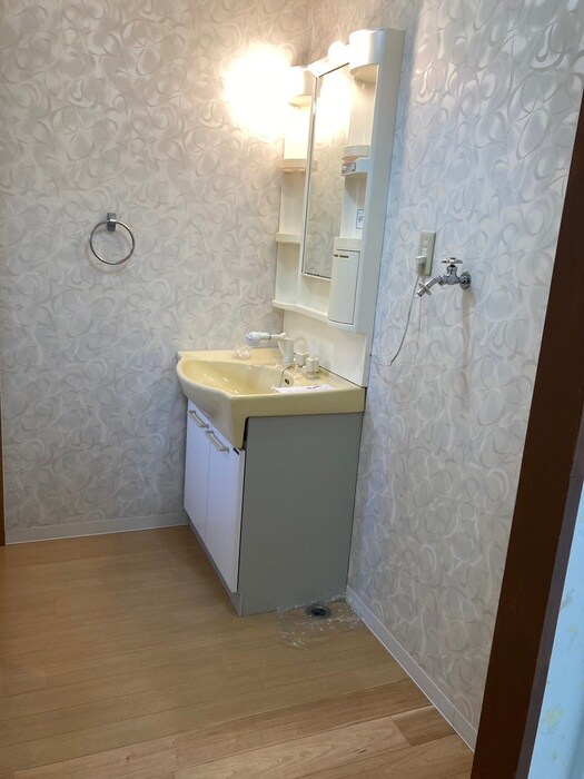 物件内観写真9　(洗面)