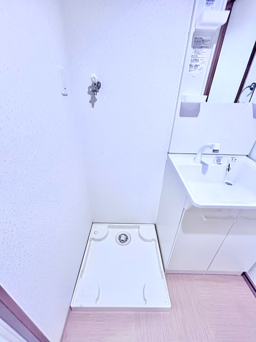 物件内観写真15　(洗濯機置場)