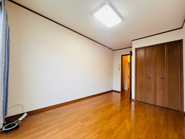 物件内観写真8　(居室)