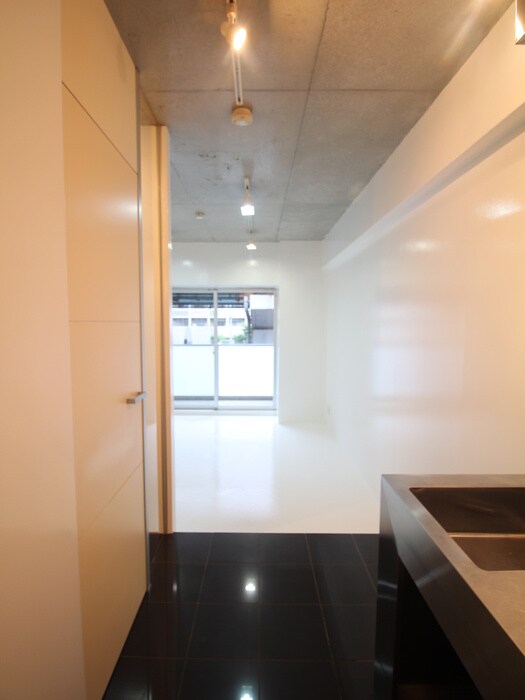物件内観写真19　(廊下)