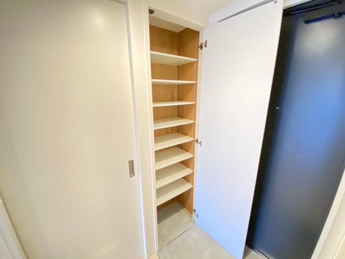 物件内観写真16　(靴箱)