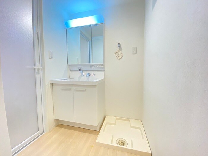 物件内観写真17　(洗濯機置場)