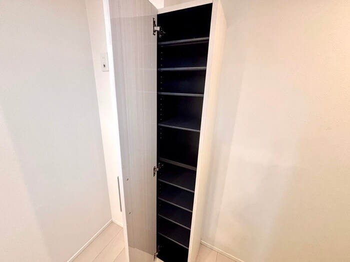 物件内観写真13　(靴箱)