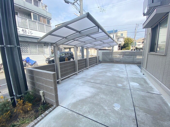 物件外観写真6　(駐輪場)