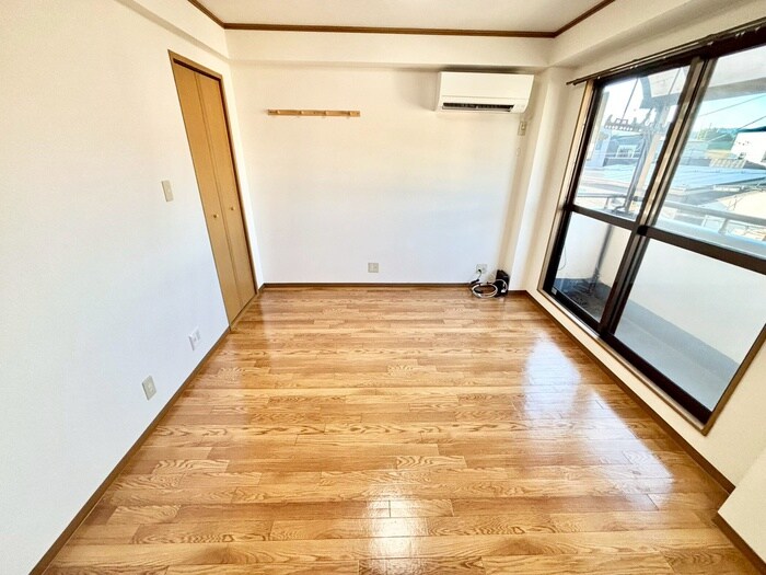 物件内観写真11　(居室)