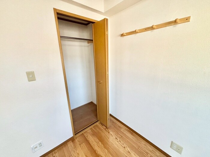 物件内観写真14　(収納)