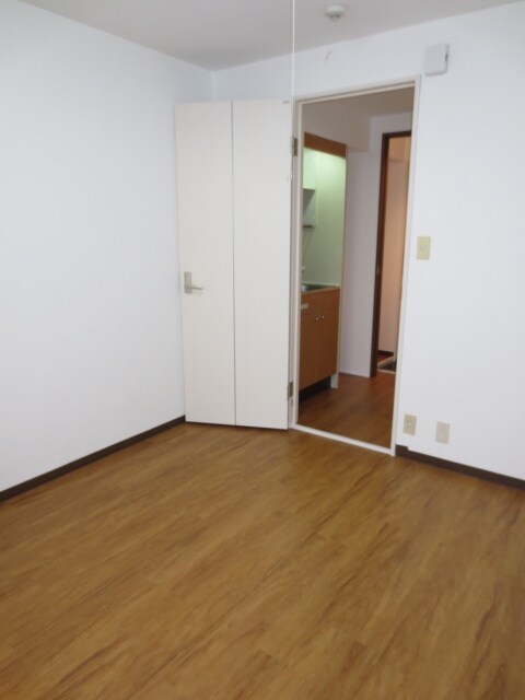 物件内観写真6　(居室)