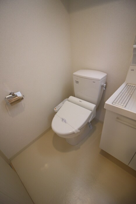 物件内観写真9　(トイレ)