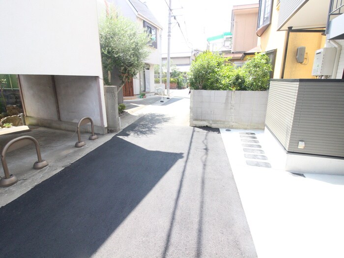 物件外観写真3　(周辺環境)