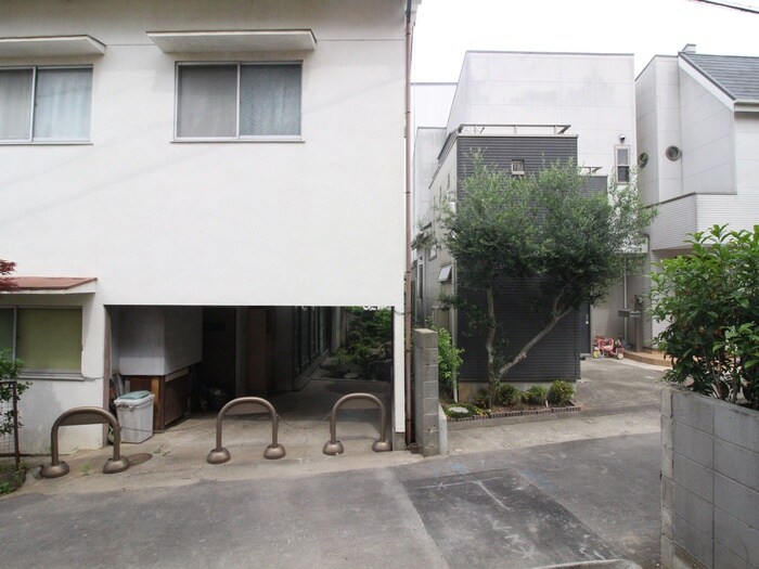 物件内観写真17　(室内からの展望)