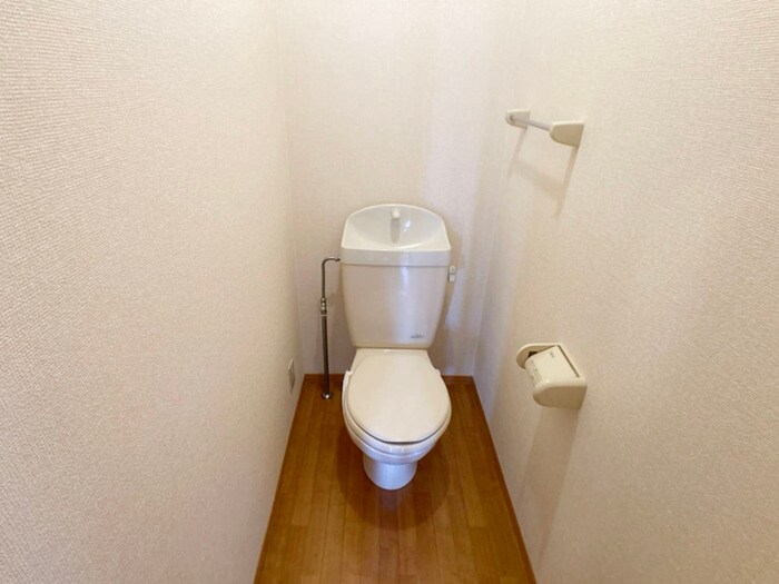 物件内観写真12　(トイレ)