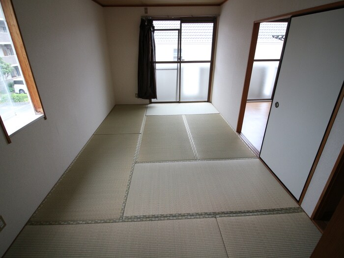 物件内観写真7　(居室)