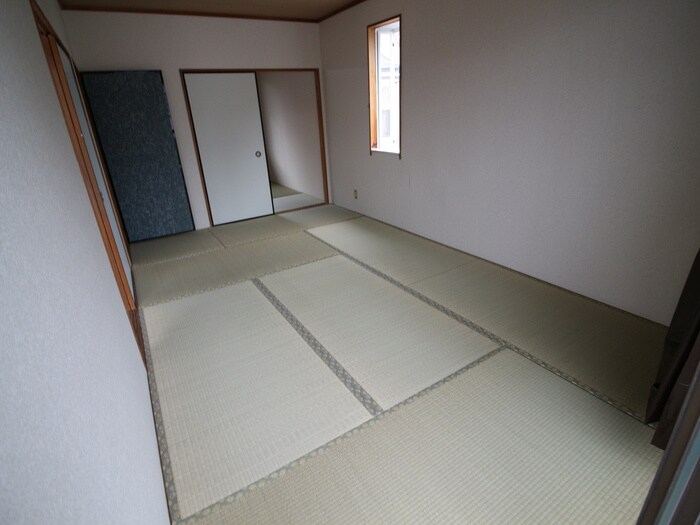 物件内観写真9　(居室)