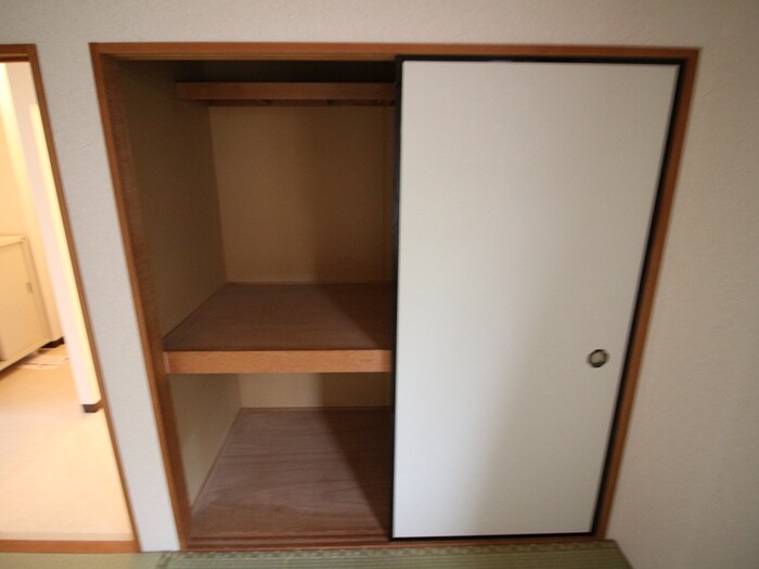 物件内観写真16　(収納)