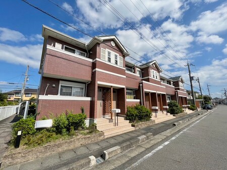 レフィナード外観写真