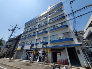 深草下川原町マンション外観写真