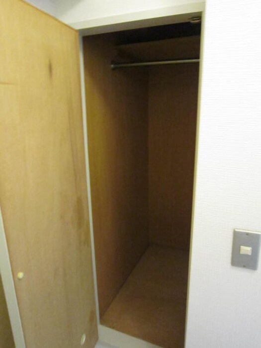 物件内観写真15　(収納)