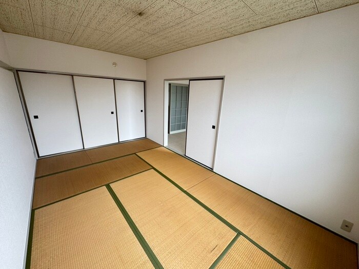 物件内観写真10　(居室)