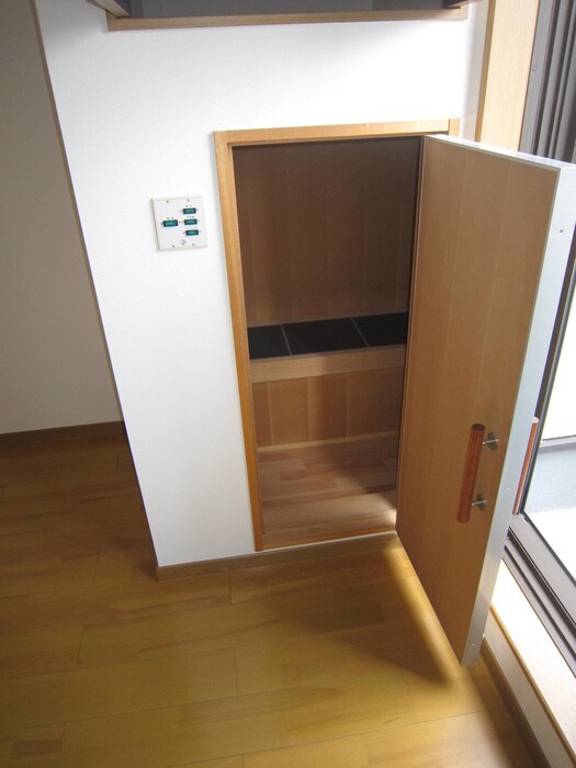 物件内観写真9　(居室)