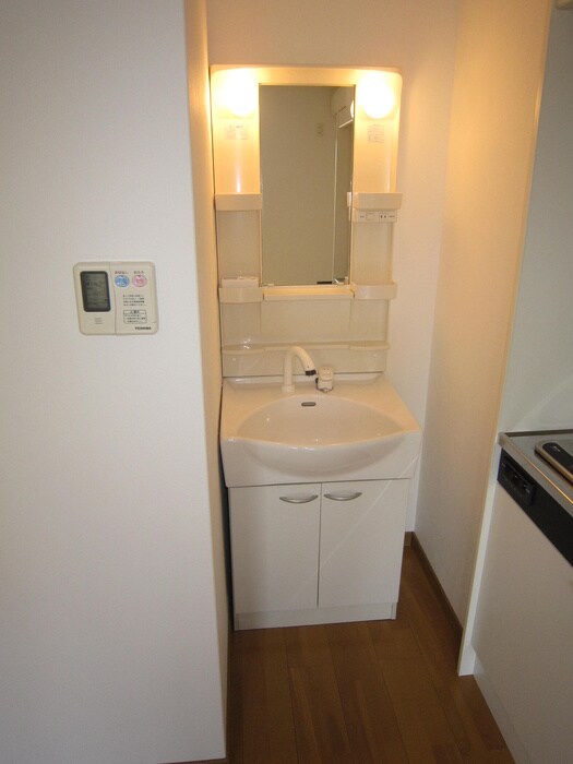 物件内観写真14　(洗面)