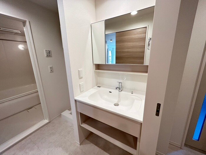 物件内観写真13　(洗面)