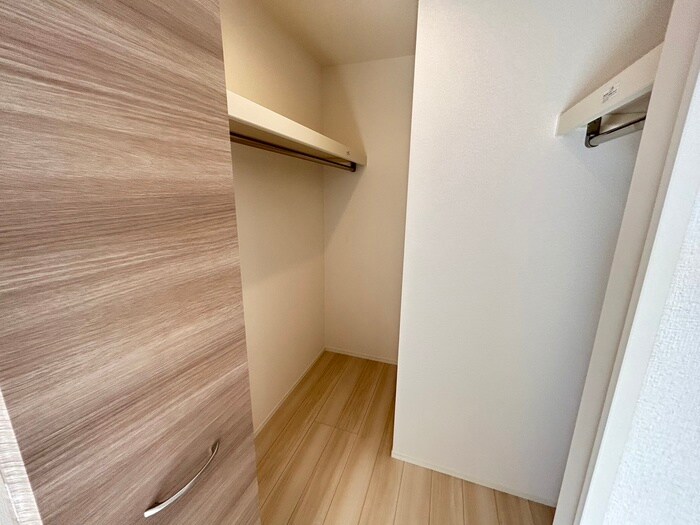 物件内観写真16　(収納)